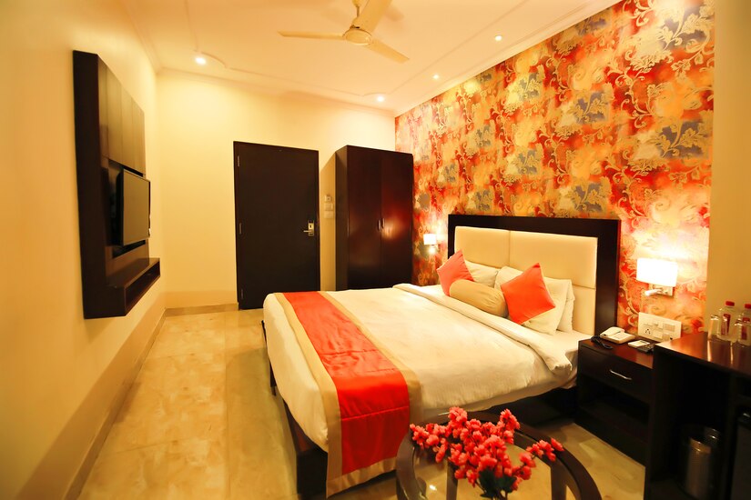 Property gallery image 1